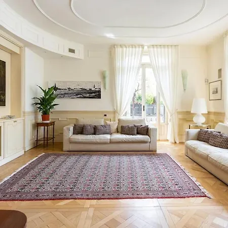 Center Luxury With Balcony Διαμέρισμα Μιλάνο